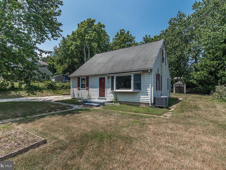 1st image of 322 Clifton Ave