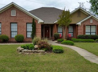 489 Pine Valley Dr, Paris, TX 75462