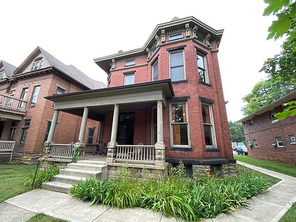 2nd image of 218 King Ave #B