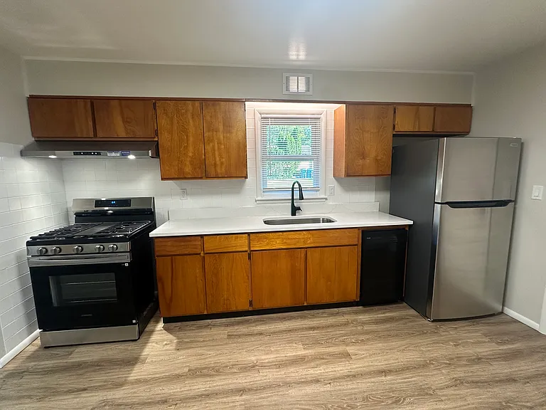 85 E Ballard Dr — Photo 5