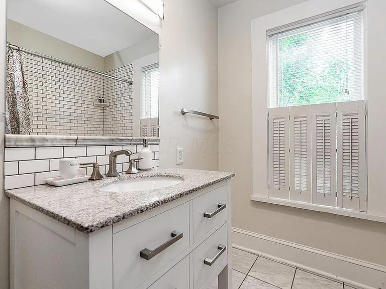 66 E Hubbard Ave — Photo 12