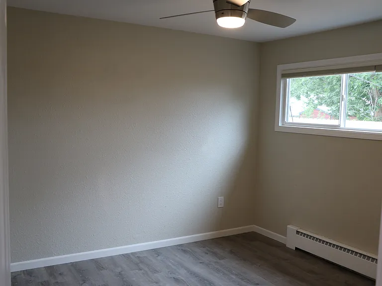 321 Elmwood Dr — Photo 15