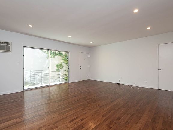2nd image of 8233 Blackburn Ave APT 2