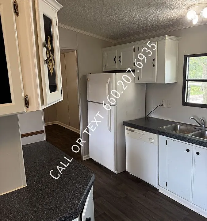 913 N Taylorville Blvd #33