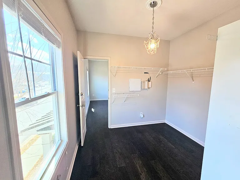 821 Westmoreland Cir NW — Photo 22