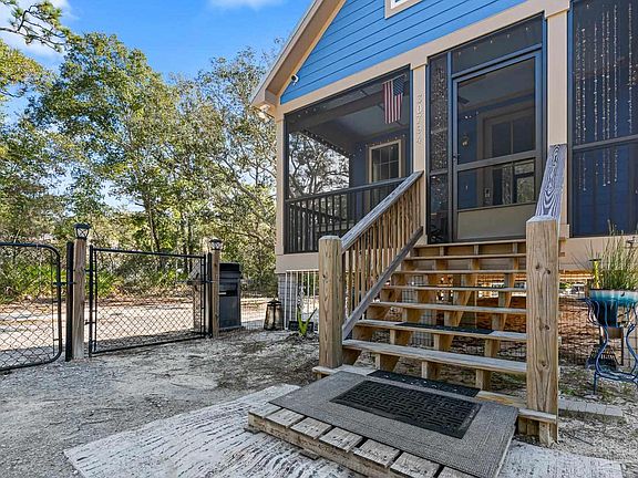 3rd image of 30794 Pine St