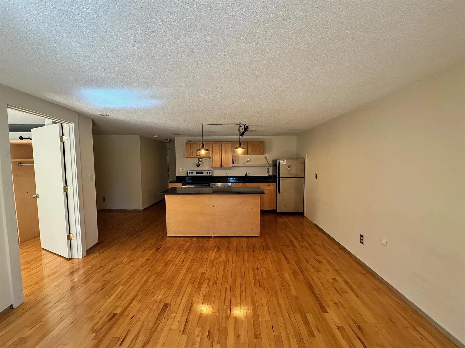 1 bed, $2,650 — Photo 3