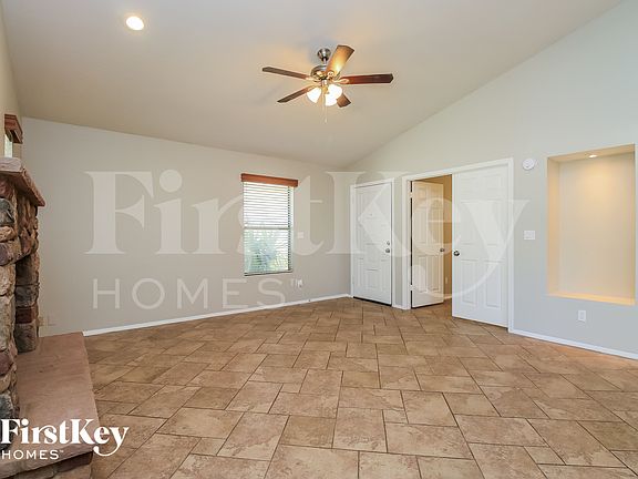 3rd image of 1388 N Santa Anna Ct