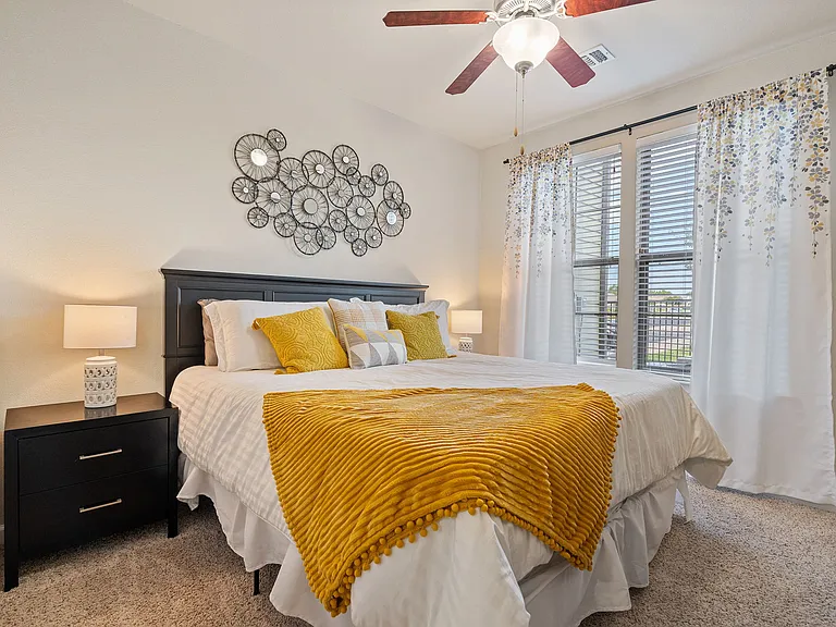 Hughes - 2 Bed / 2 Bath - 1,088 Sq.Ft.