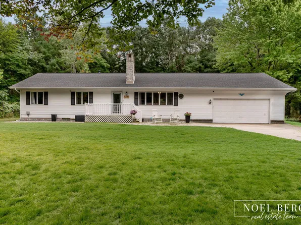 4737 W Giles Rd, Muskegon, MI 49445
