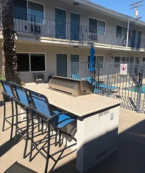 610 S Verdugo RD — Photo 3
