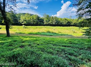 207 Clyde Ed Rd, Kodak, TN 37764
