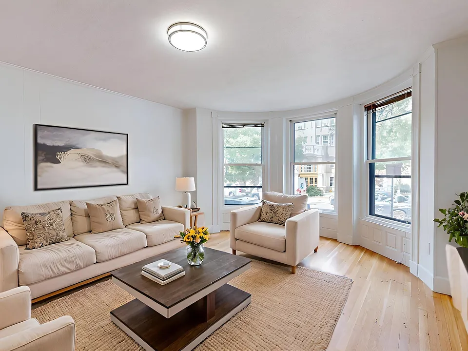 513 Beacon St #3