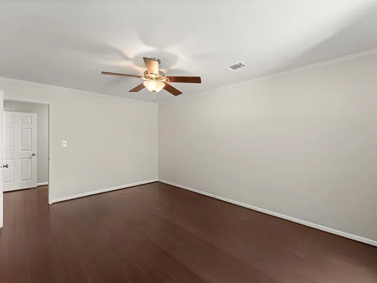 25312 Plantation Dr NE — Photo 22