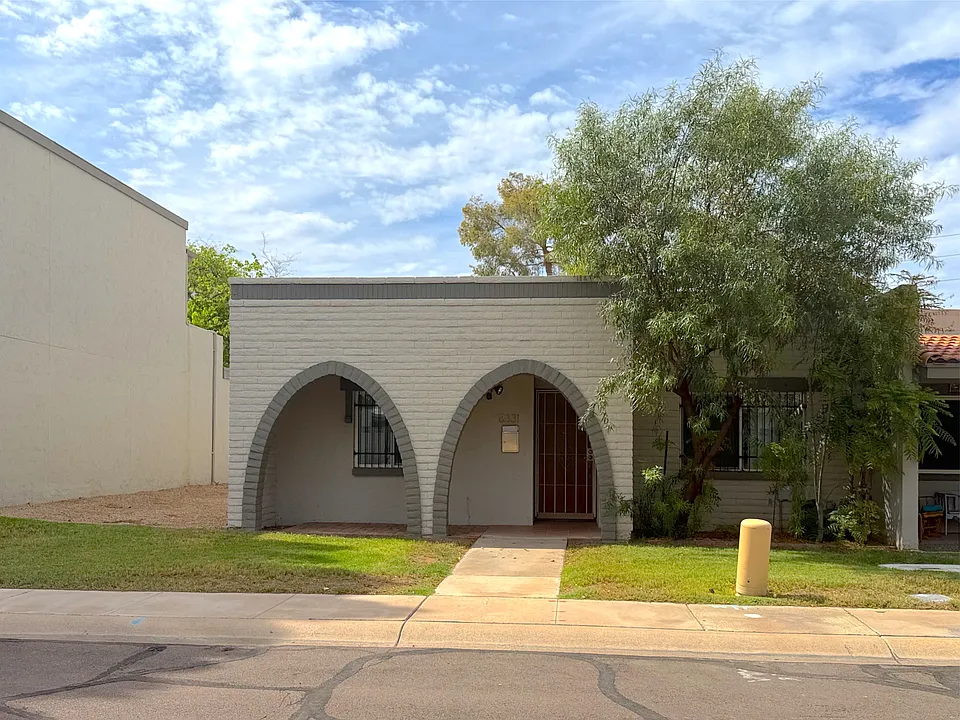 8331 E Valley Vista Dr