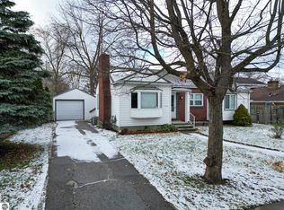 1004 S Elizabeth St, Mount Pleasant, MI 48858