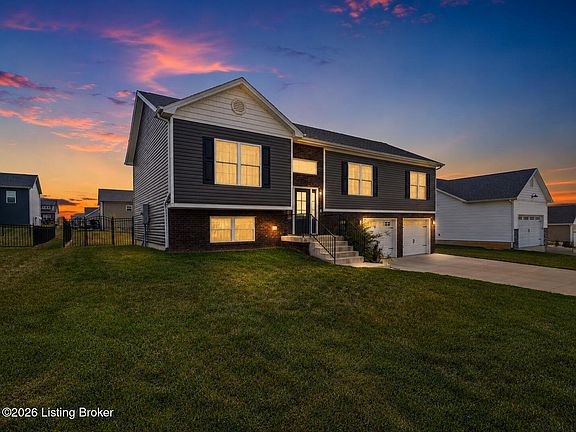 2nd image of 107 Seabiscuit Ct