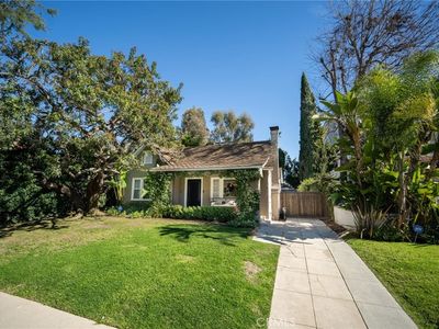 580 Lillian Way, Los Angeles, CA, 90004