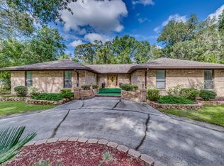 4141 Honeysuckle Cir, Middleburg, FL 32068