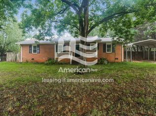 138 Cliffwood Cir, Starr, SC 29684