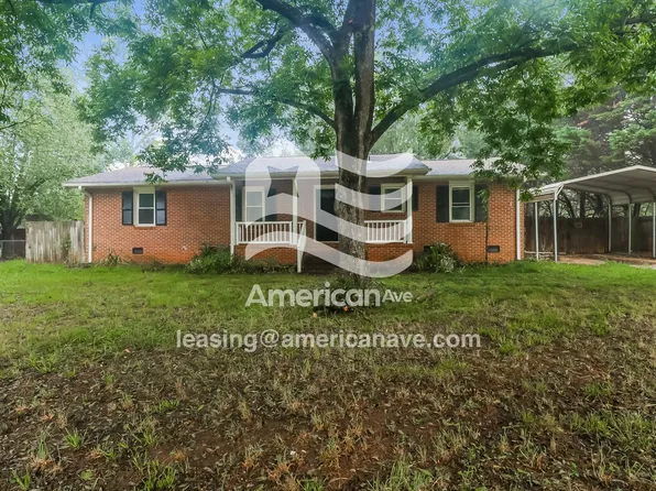 138 Cliffwood Cir, Starr, SC 29684