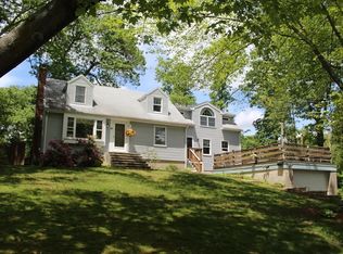 48 Lothrop Rd, Reading, MA 01867