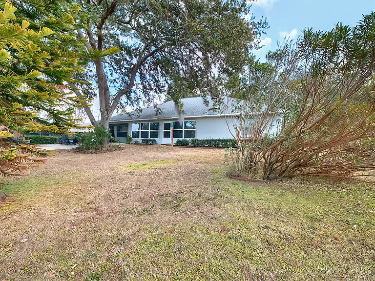 240 N Country Club Dr — Photo 54
