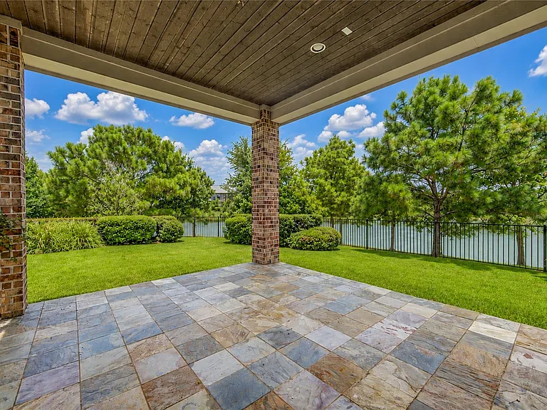 28214 Evergreen Cove Ln — Photo 44