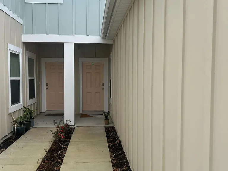 124 Tidal Beach Ave — Photo 2