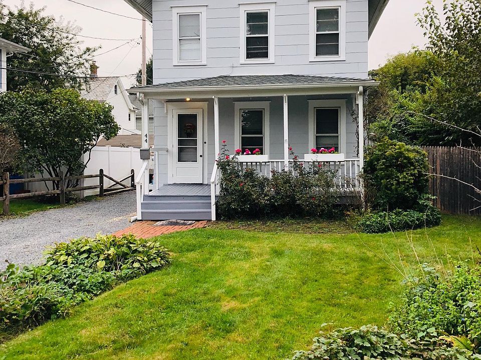 1st image of 44 Chestnut St