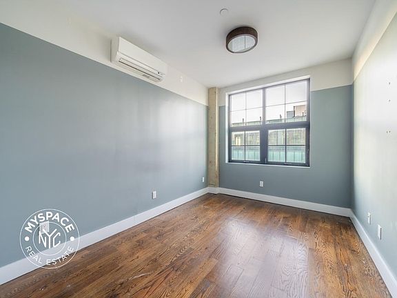 4th image of 187 Kent Ave #307