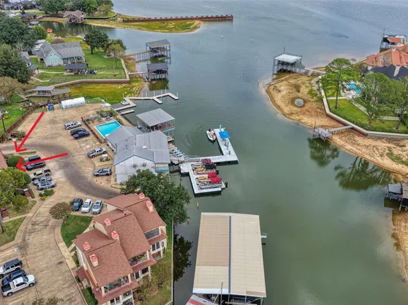 1933 Island Cir APT B113, Kemp, TX 75143