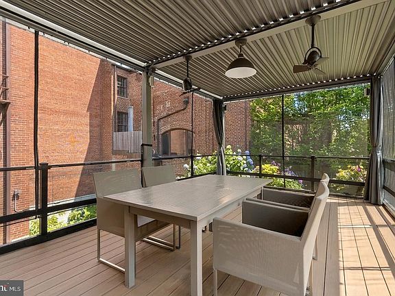 2nd image of 2137 R St NW