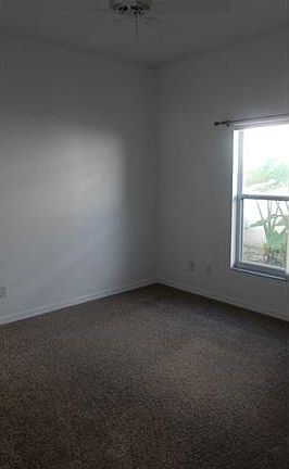 3rd image of 256 Glen Eagle Cir