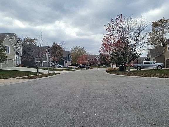 4th image of 8002 W 146th Ter