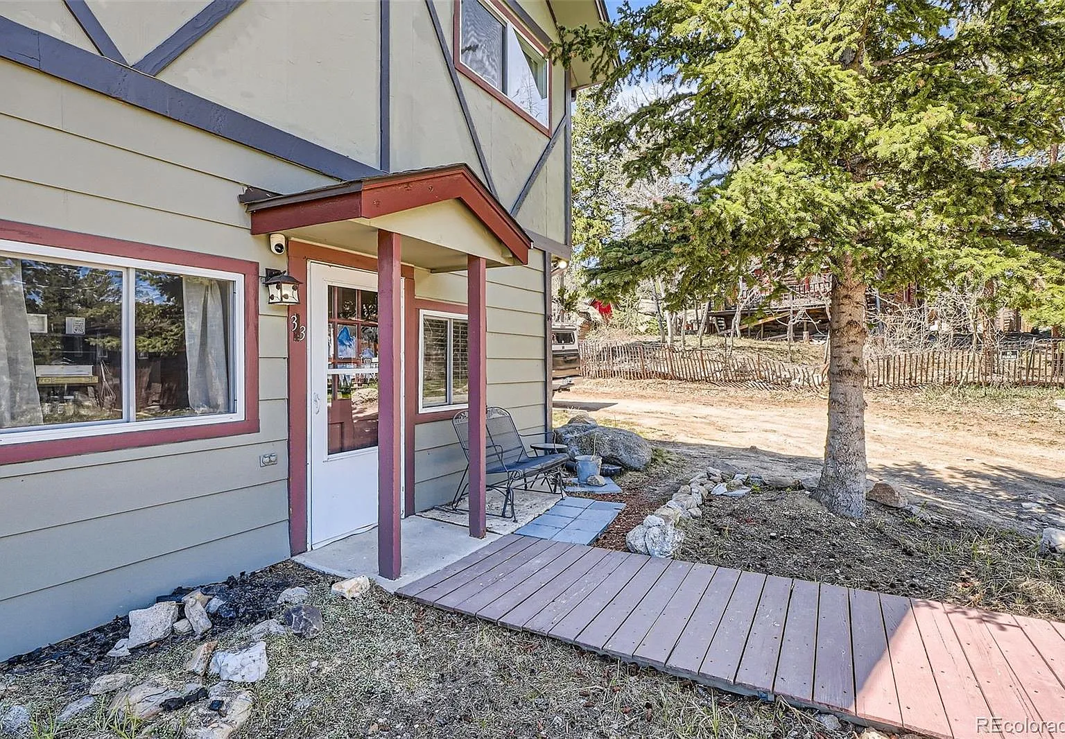 5 bed, 2.5 bath, 2132 sqft, $2,800 — Photo 3
