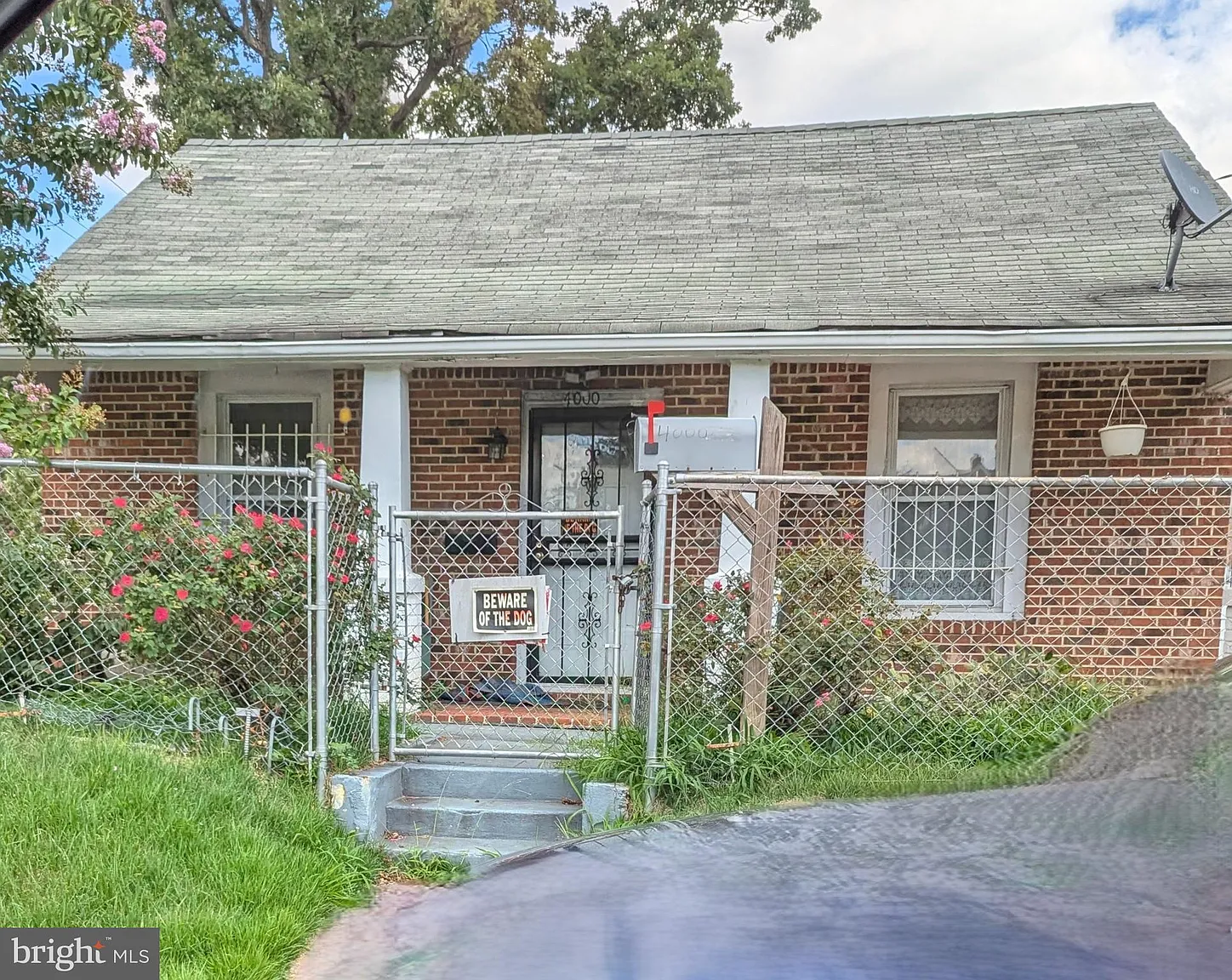4000 Vine St photo 1