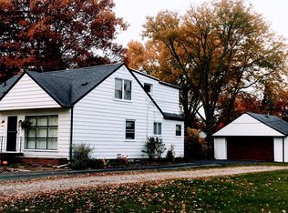 3097 Lincolnview St #F2, Auburn Hills, MI 48326