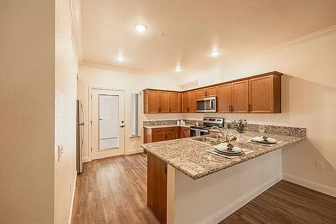 The Villas at Ellis Manor — Photo 100