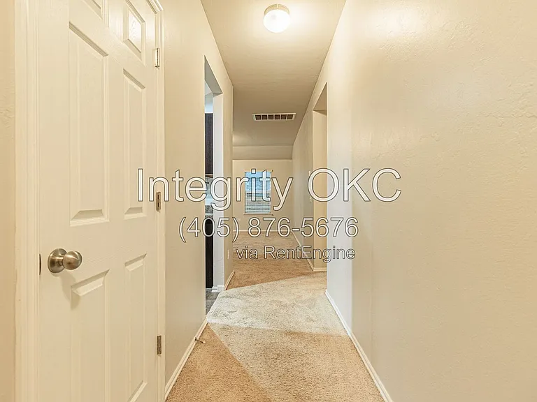13233 Bridgewater Dr — Photo 5