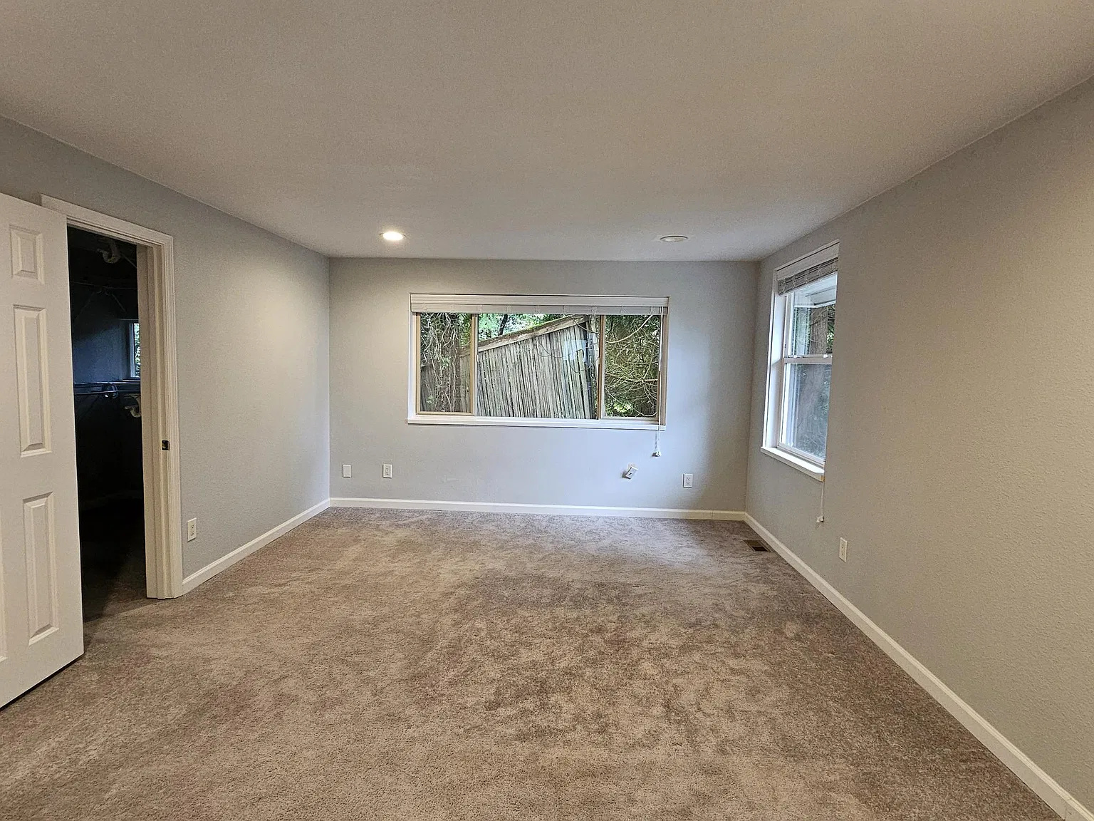 3 bed, 3.5 bath, 3200 sqft, $3,800 — Photo 4
