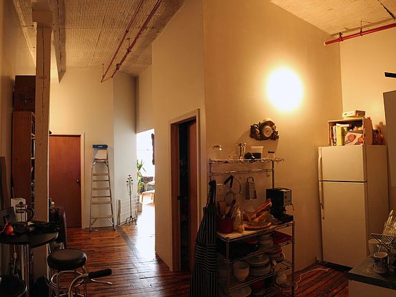 4th image of 57 Thames St APT 4L
