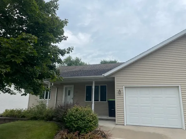 712 Donna St, Chilton, WI 53014