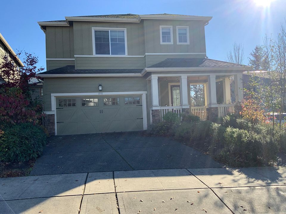 1st image of 1551 NE Falls Dr