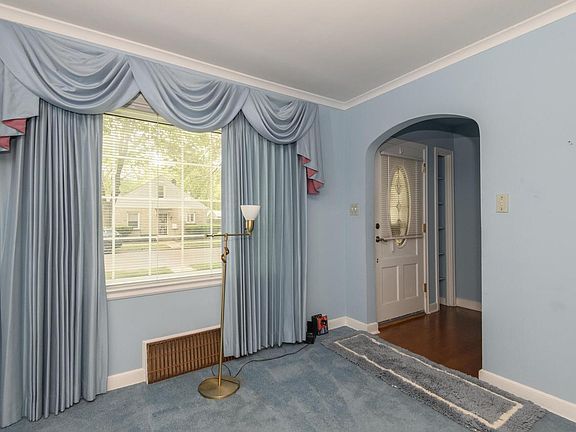 3rd image of 4279 N 41st STREET