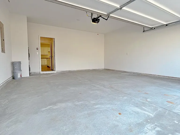 366 Golden Eagle Pkwy — Photo 26