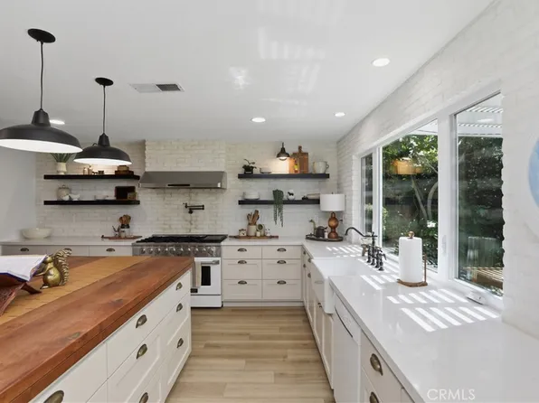 3264 Stargate Dr, Corona, CA 92882