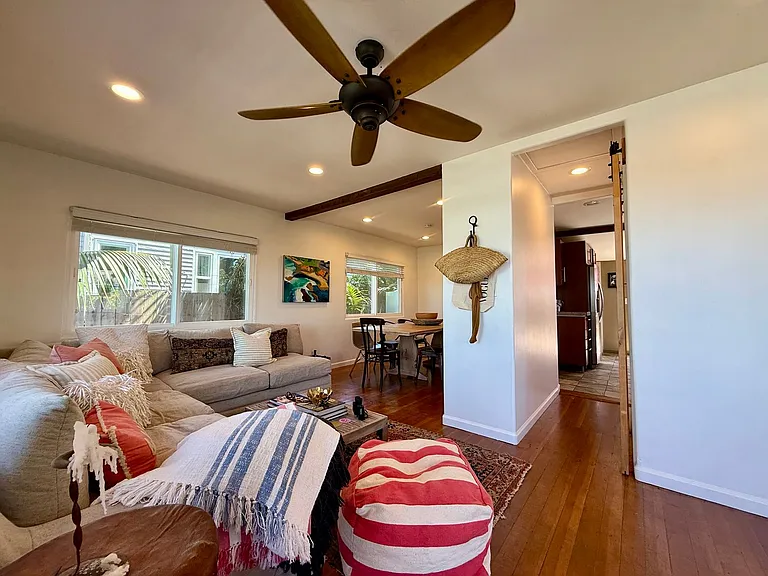 4415 Voltaire St — Photo 14