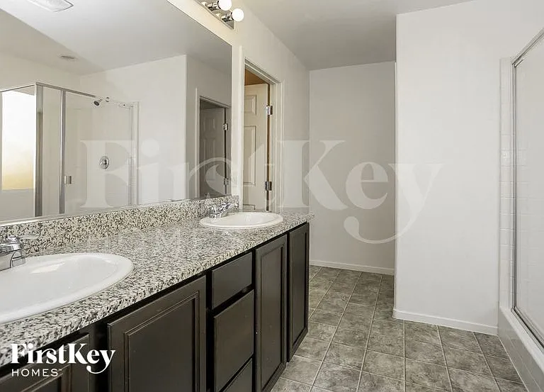4056 Little Bay Ave — Photo 9