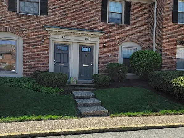 108 Jamestown Ct, Pittsburgh, PA 15216